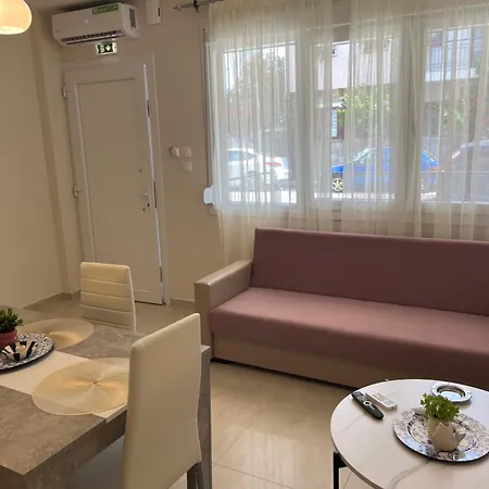 Luxury 150m From The Sea No2 Апартаменты Неа-Плайя